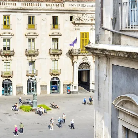 Le Leggende Di Casa Universita Katánie