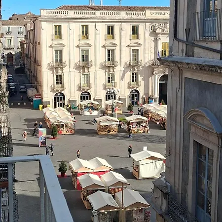 Le Leggende Di Casa Universita Apartmán *